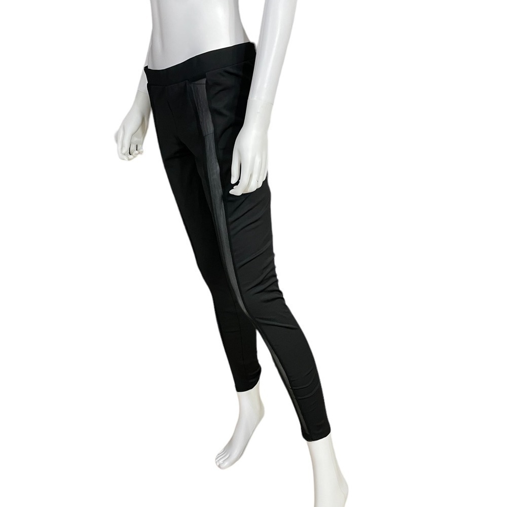 Mesh Detailed Stripe Leggings
New - Picture 3 of 9